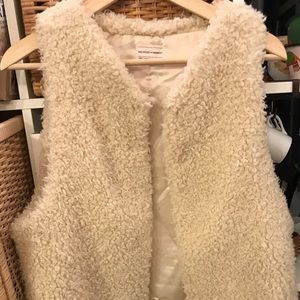 LAST CHANCE! Faux fur vest - super soft